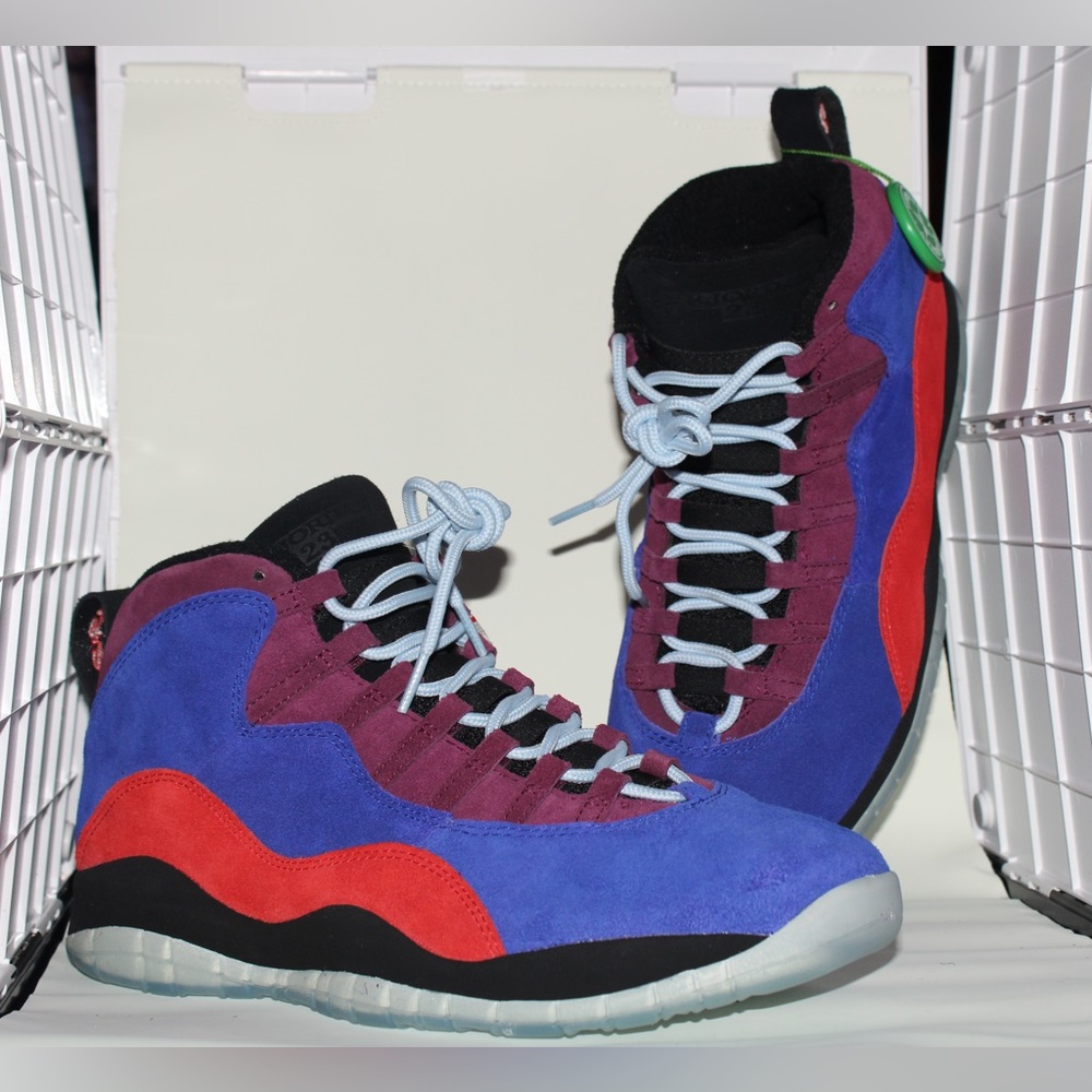 Air Jordan 10 “ maya Moore “ size 10.5 in men